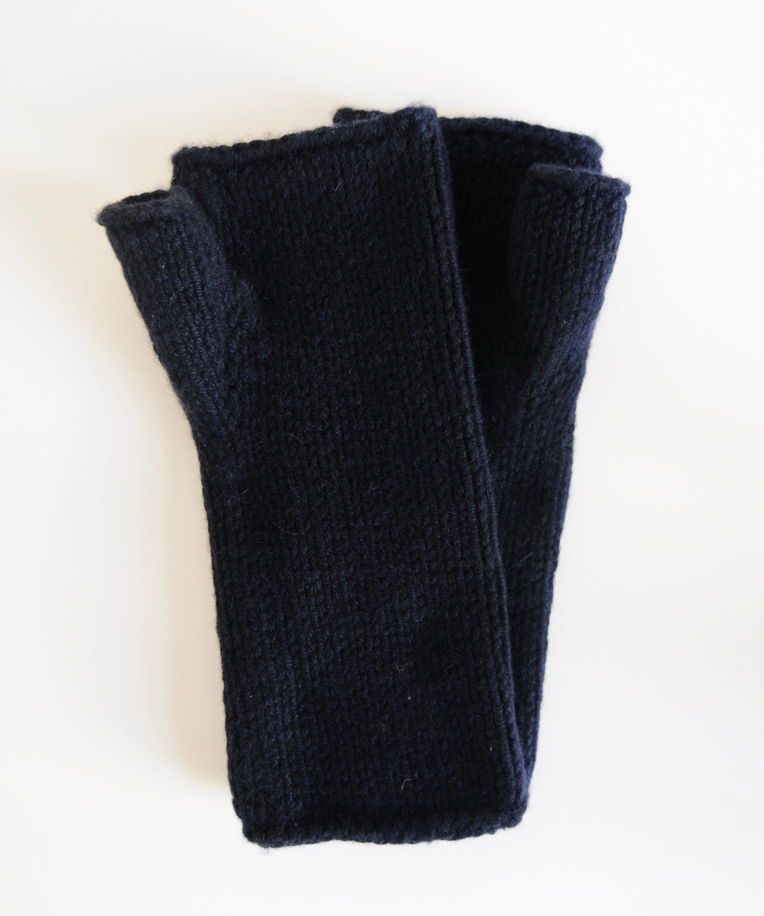 recycled-cashmere-fingerless-gloves-midnight