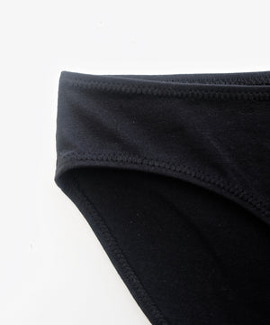 boujo-hake-simple-briefs-organic-cotton-GOTS-certified-made-in-the-uk